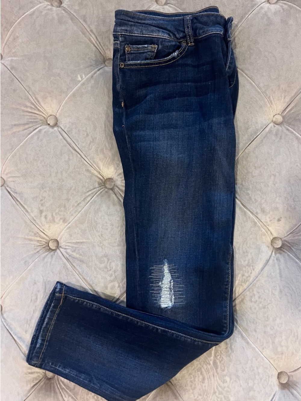 New York & Company Dark Indigo Skinny Jeans with Contrast Stitching Size 12